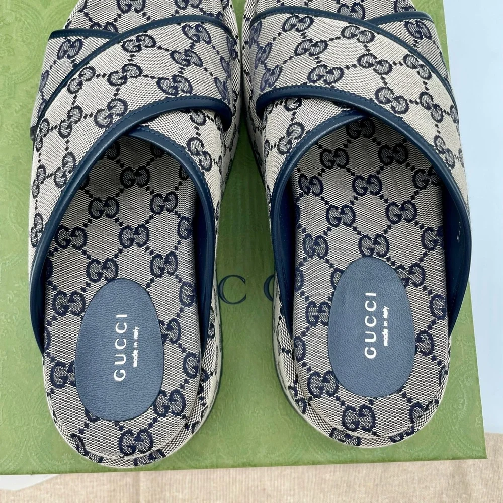 Gucci Beige GG Canvas Platform Slides with Black Trim - Picture 5 of 13